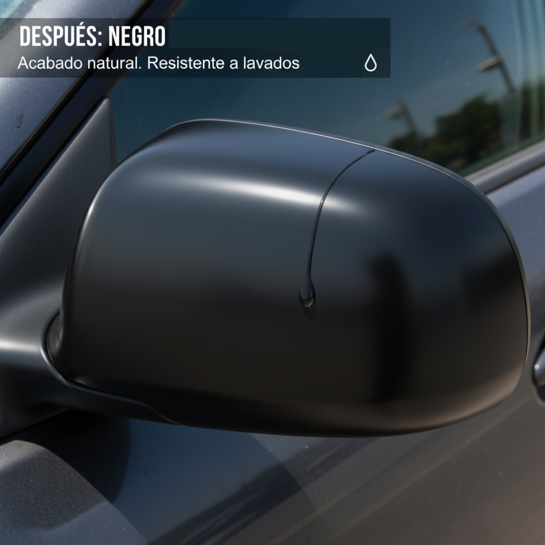 Después: plástico restaurado, negro uniforme
